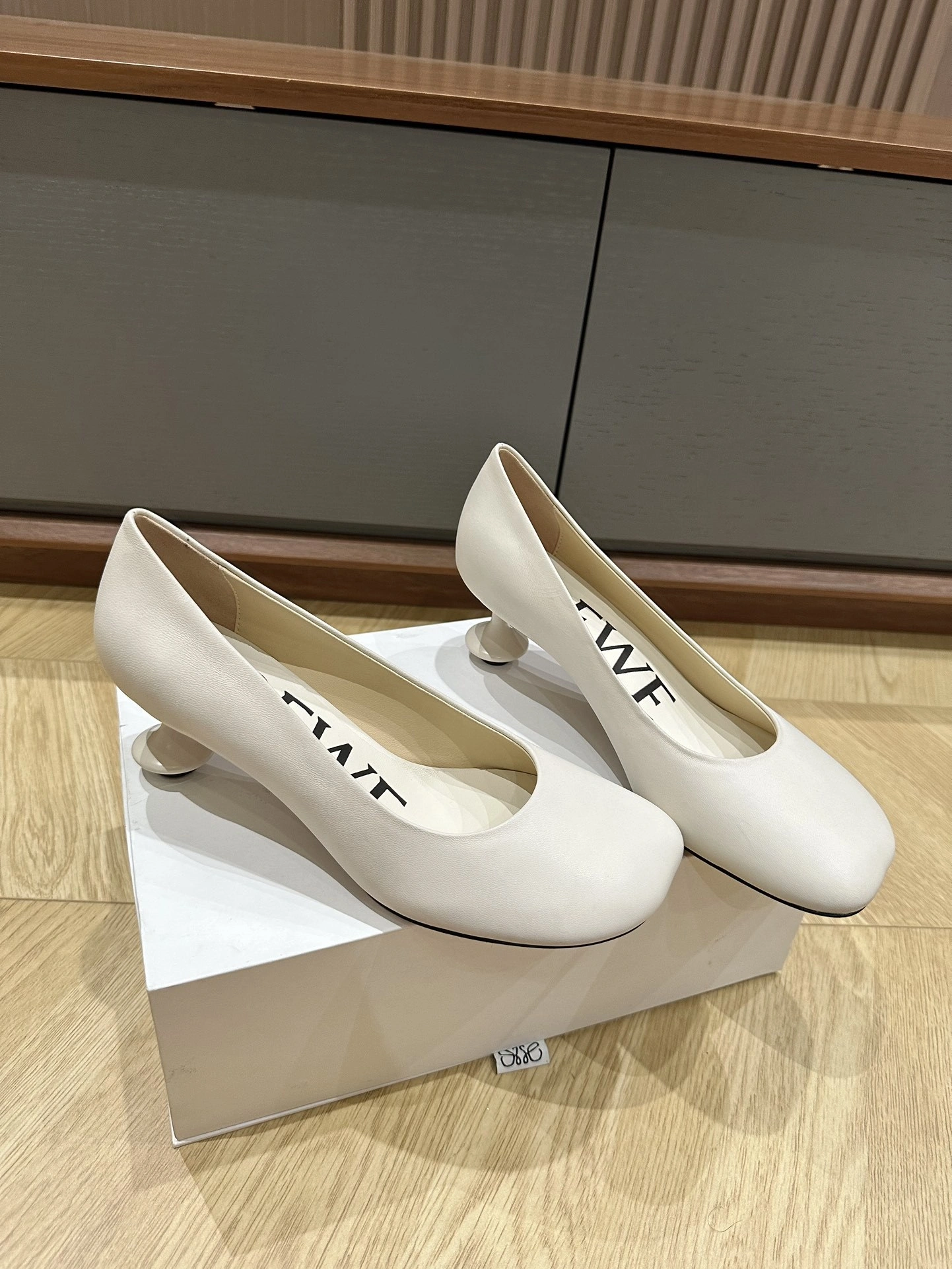 COCO-- 8o5w5 L815S01X78-2100 Calfskin sheepskin Heel height：5.5CM item:E-X000C2009